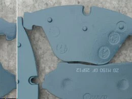 Plaquettes de frein en céramique économique à revêtement bleu